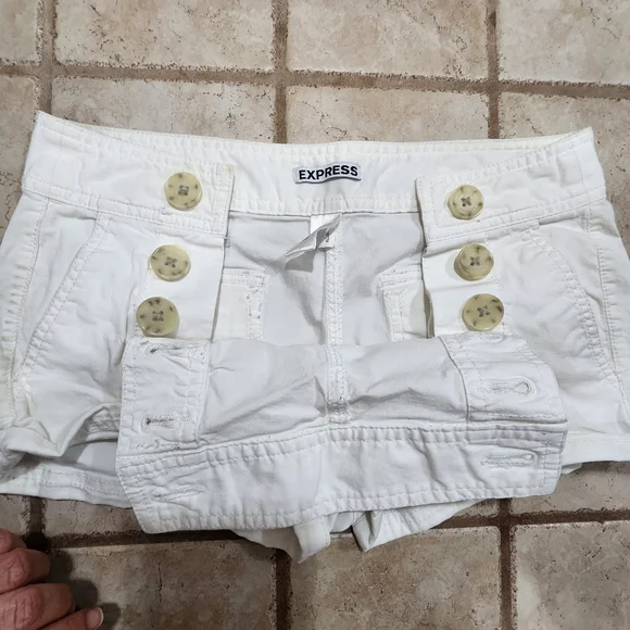 Pre-loved Express Shorts (2 pair) - Picture 7 of 16